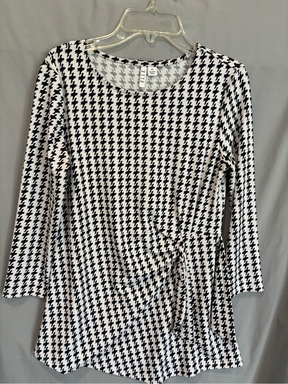 Elle Black and White Houndstooth Tie-Front Long Sleeve Top